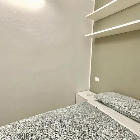 Very Modern In Navigli District * ميلان